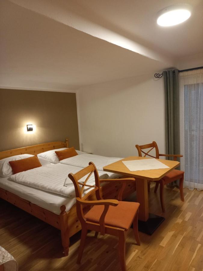 Panoramahaus Apartment ราเดนไทน์ ภายนอก รูปภาพ